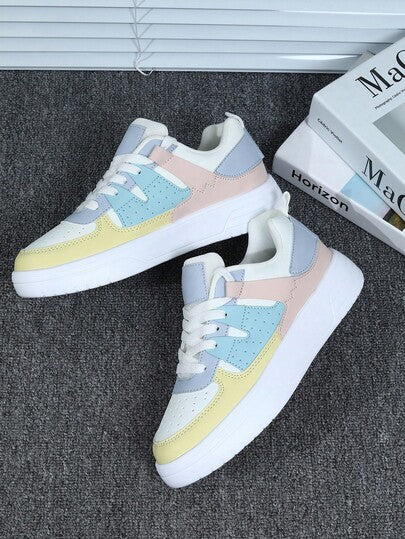 أحذية رجالية متعددة الألوان عصرية، قابلة للتنفس، مريحة، خفيفة الوزن، متعددة الاستخدامات للعطلات والحفلات والمشي مع الشريك