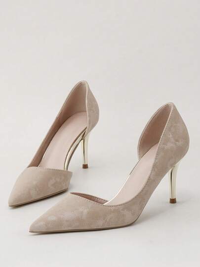 أحذية كعب عالي أنيقة للنساء موديل خريف/شتاء 2025 ذات تصميم أنيق بأصبع قدم مدبب وجوانب مفرغة وكعب رفيع