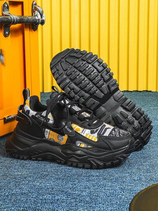 أحذية رياضية رجالية كاجوال للخارج بطبعة كاموفلاج أسود، أحذية شبابية عصرية للتنقل والمدرسة مع نعل سميك، أحذية رياضية منخفضة العنق منفذة للهواء بتصميم كتلي رجعي، هدية متعددة الاستخدامات للرجال