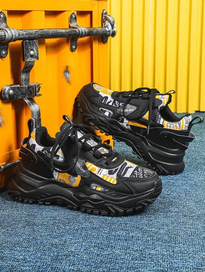 أحذية رياضية رجالية كاجوال للخارج بطبعة كاموفلاج أسود، أحذية شبابية عصرية للتنقل والمدرسة مع نعل سميك، أحذية رياضية منخفضة العنق منفذة للهواء بتصميم كتلي رجعي، هدية متعددة الاستخدامات للرجال