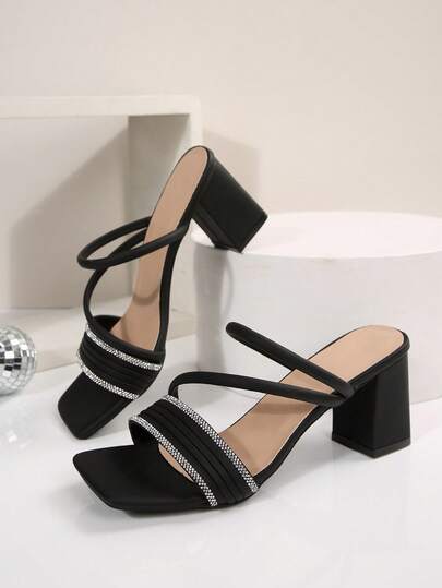 صنادل نسائية بتصميم فرنسي مزينة بالكريستال ذات حزام واحد للارتداء السهل، تصميم فرنسي عصري قابل للارتداء بطريقتين