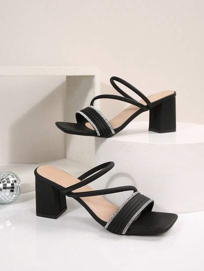 صنادل نسائية بتصميم فرنسي مزينة بالكريستال ذات حزام واحد للارتداء السهل، تصميم فرنسي عصري قابل للارتداء بطريقتين