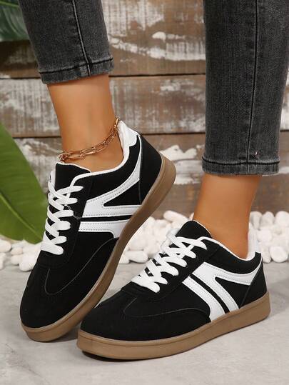 أحذية رياضية كاجوال للسيدات من جلد البولي يوريثان بتصميم ملون مقسم وأربطة، أنيقة للاستخدام اليومي، مناسبة للأكاديمية والخارج والعطلات في جميع الفصول