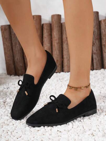 حذاء لوفر أسود للنساء، موديل جديد خريف/شتاء 2025، أحذية مسطحة سهلة الارتداء، موكاسين بطراز بريطاني كلاسيكي مريح