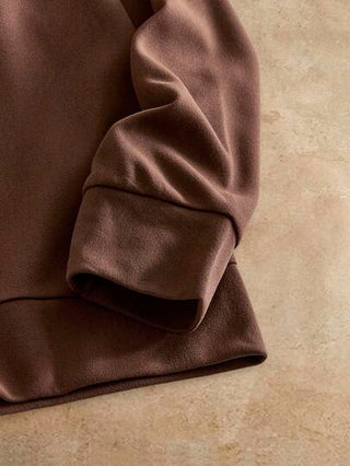 HIMLAND بلوزة رجالية كاجوال من الأكريليك بياقة طاقم وتصميم غير متماثل متعدد الألوان