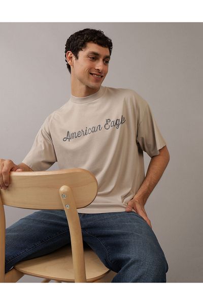 تي شيرت صور جرافيك كبير الحجم من AE - U-0181-3833 American Eagle