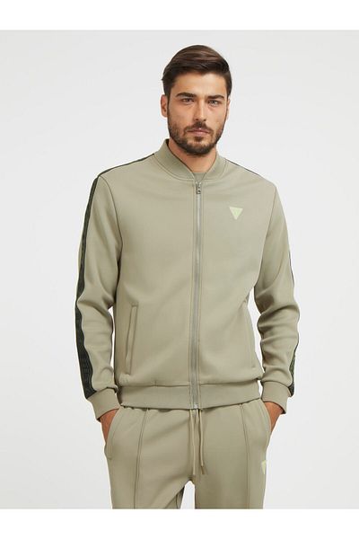 كيرميت بسحاب كامل