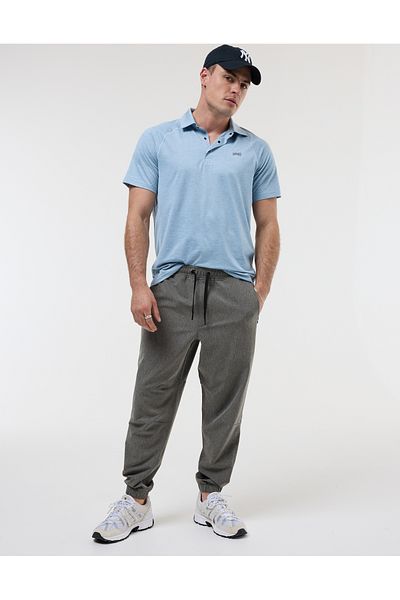 بنطال رياضي AE 24/7 Tech باللون الرمادي الفاتح U-2123-4950 American Eagle