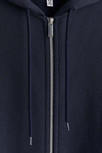 هودي بسحاب كبير الحجم