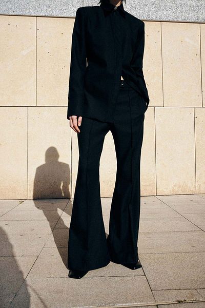 بنطلون واسع الساق