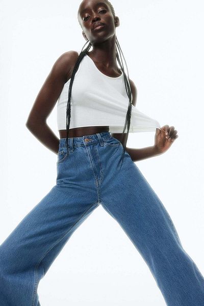 بنطلون جينز واسع للغاية