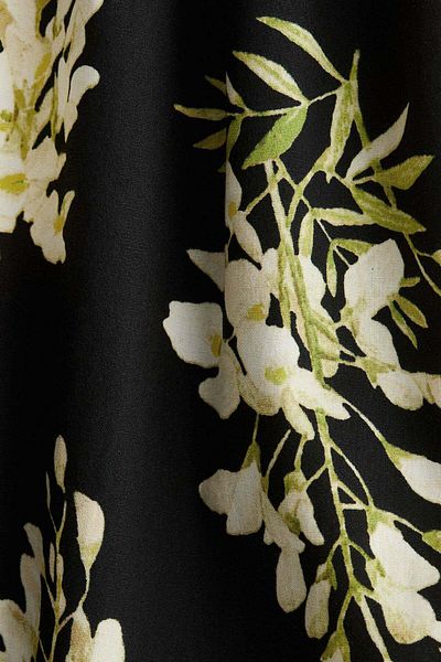 فستان قطني بتنورة واسعة