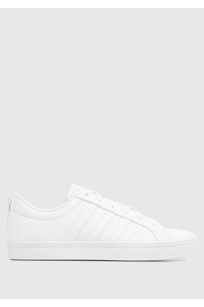 حذاء رياضي أبيض Vs Pace 2.0 للرجال HP6012