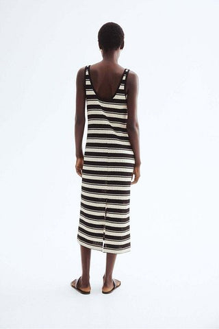 فستان محبوك