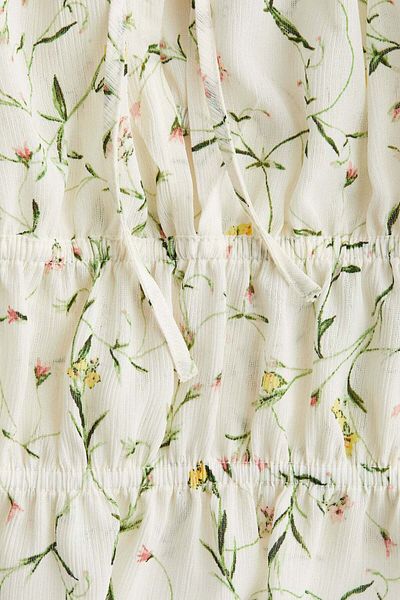 بلوزة مجعدة