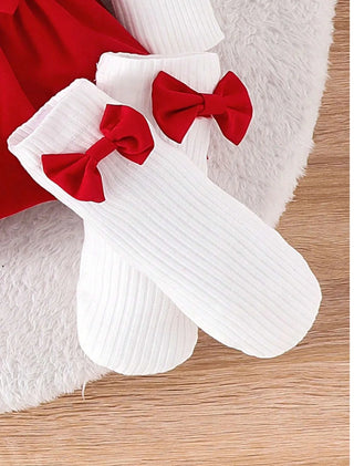موضة 2025 little بنات clothing طقم أكمام طويلة strawberry patch crawling توب bow جيب socks baby clothes