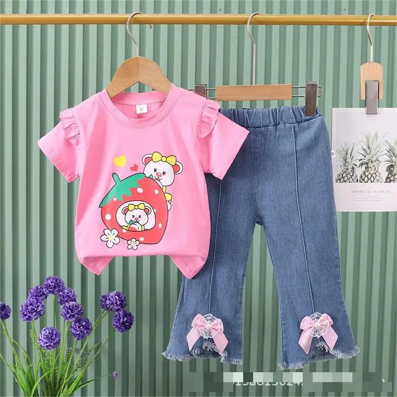 موضة 2025 صيف جديد cartoon print كاجوال ستايل أكمام قصيرة bow دينم pants children's two-piece بدلة