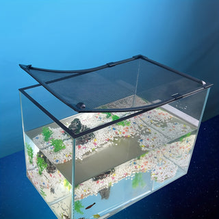 شبكة حماية للغطاء البلاستيكي للخزان السمكي بحجم 93.98 سم × 45.72 سم تمنع الأسماك من القفز وتمنع الأسماك والثدييات والسلع والسلع الأخرى من الفرار من الخزان السمكي.