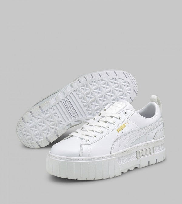 MAYZE Classic Platform Lace-Up Sneakers