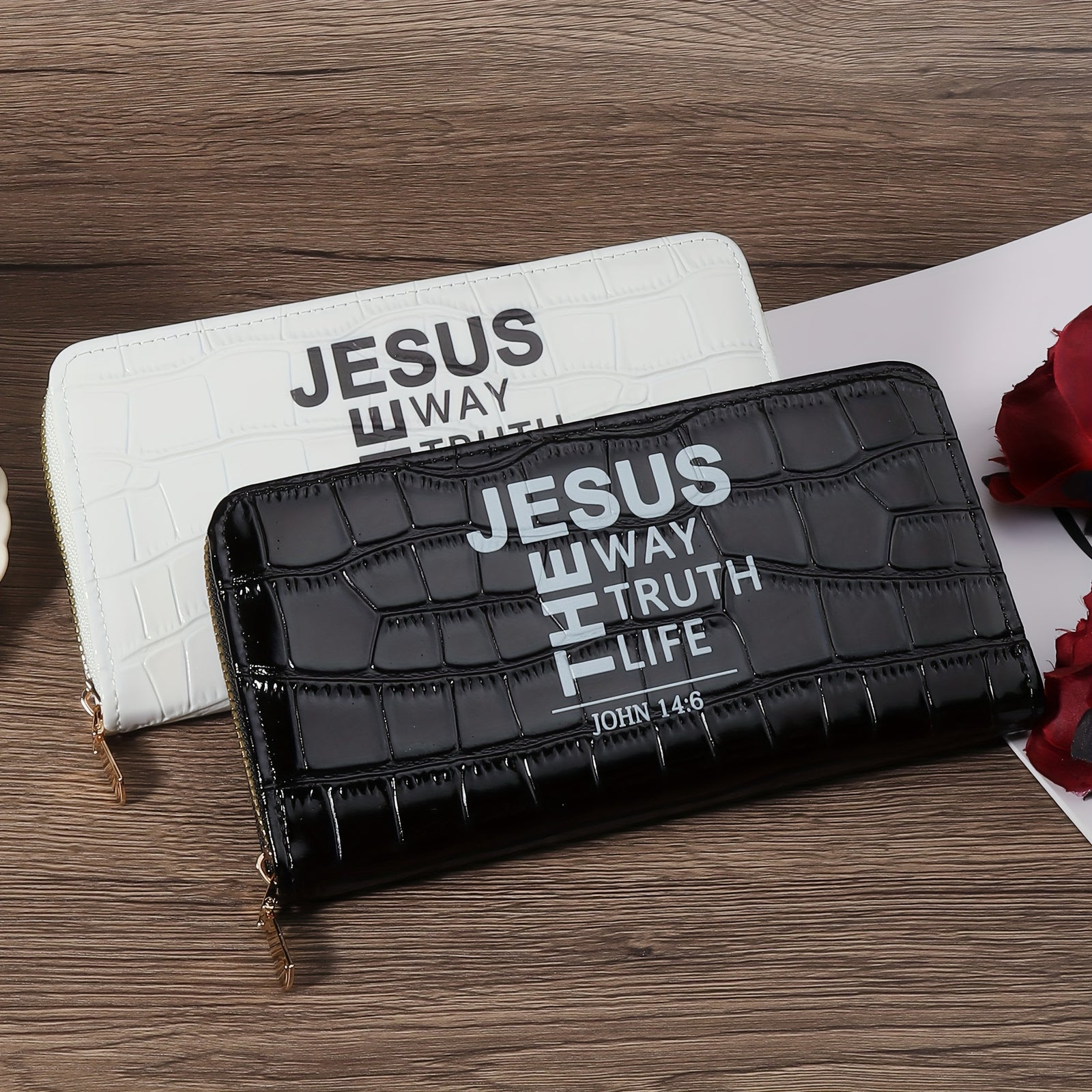 محفظة نسائية طويلة للأزياء، تصميم غير رسمي مع طباعة حروف، عالية الجودة، خفيفة الوزن، إغلاق بسحاب، بطانة نايلون، عدة أقسام لتخزين بطاقات الائتمان، مثالية للأنشطة الخارجية، السفر، والمدرسة - علامة تجارية