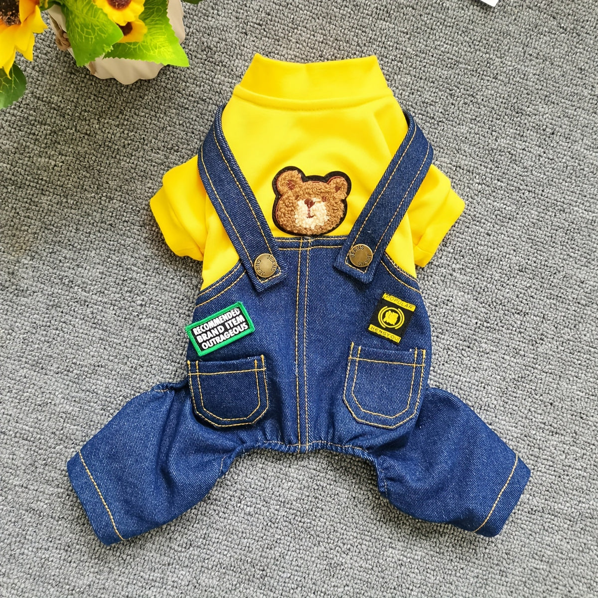 بدلة قفز لطيفة على شكل دب للحيوانات الأليفة للكلاب والقطط الصغيرة - رومبير بأربعة أرجل مع أزرار لصق، تصميم أكمام من الدنيم، وتفاصيل كرتونية ممتعة، مثالية للتصوير الفوتوغرافي والارتداء اليومي، ملابس للكلاب | أكمام كرتونية | مظهر من الدنيم، ملابس للكلاب