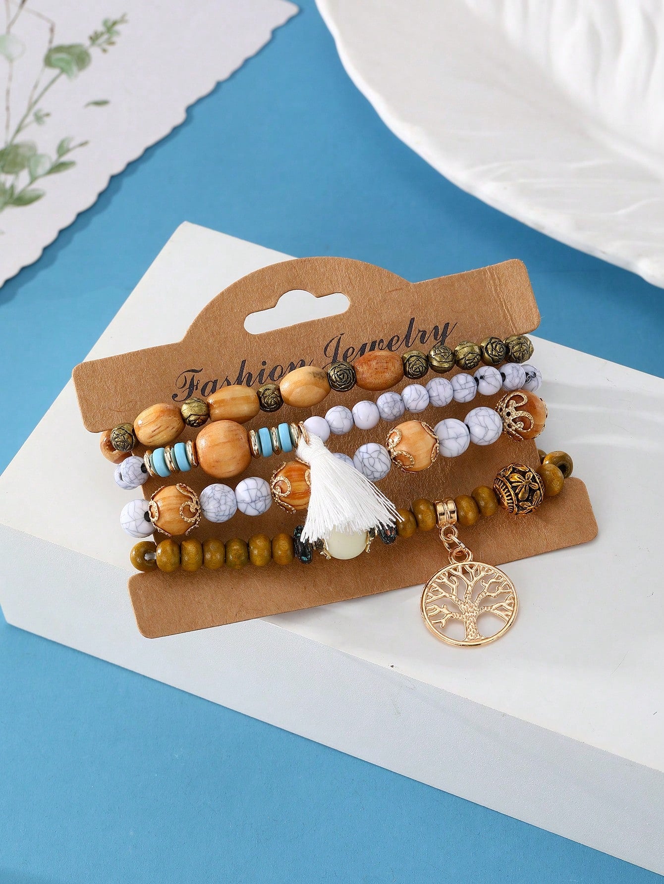 4 أطقم من أساور الخرز الخشبي والشرابات بطراز بوهيمي، متعددة الألوان ومتعددة الطبقات للرجال والنساء