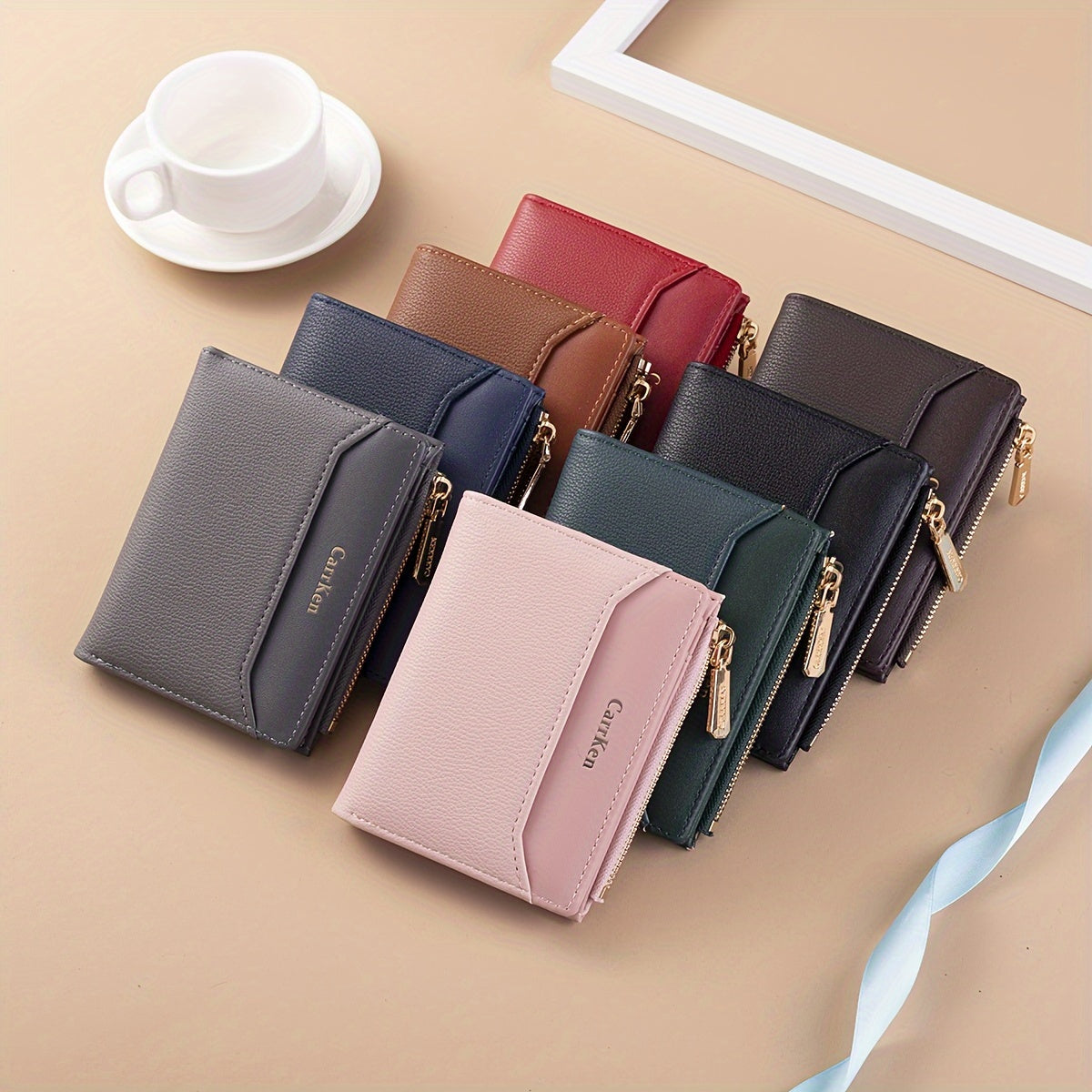 محفظة كاركين النسائية الرجعية - تصميم ثنائي الطي مع إغلاق بالزر، جيب نقود ذهبي اللون وبطانة بوليستر - منظم أنيق وعملي للاستخدام اليومي (هدية لها)، محفظة بطاقات بتشطيب ناعم