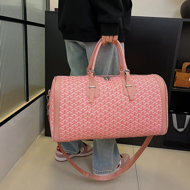 حقيبة سفر بتصميم الماس الأسود العصرية - سعة كبيرة، حقيبة يد متعددة الاستخدامات للرجال والنساء، مصنوعة من مادة PU متينة مع مساحة تخزين واسعة، مثالية للسفر والاستخدام الرياضي، حقيبة رياضية | حقيبة سفر أنيقة | حقيبة بملمس مطرز، أمتعة