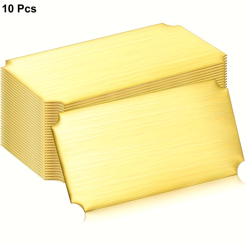 مجموعة من 10 لوحات اسم من الفولاذ المقاوم للصدأ المطلية بالفرشاة مع خلفية لاصقة، تتميز بتصميم زاوية مشقوقة باللونين الأسود والذهبي، مناسبة للطباعة في المكتب (10.16 سم × 5.08 سم).