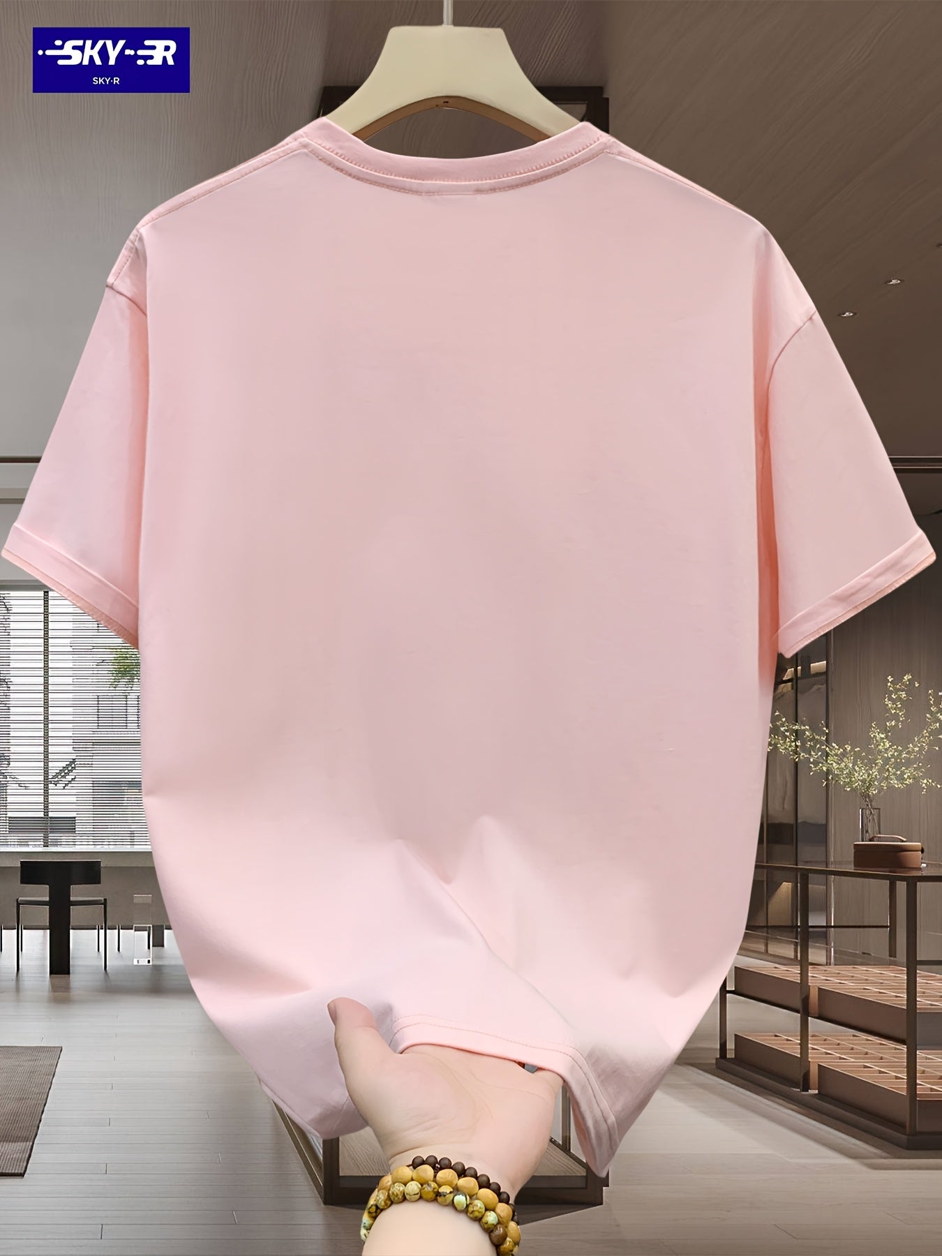 تي شيرت قطني عارض للرجال من SKY·R مع طباعة كرتونية