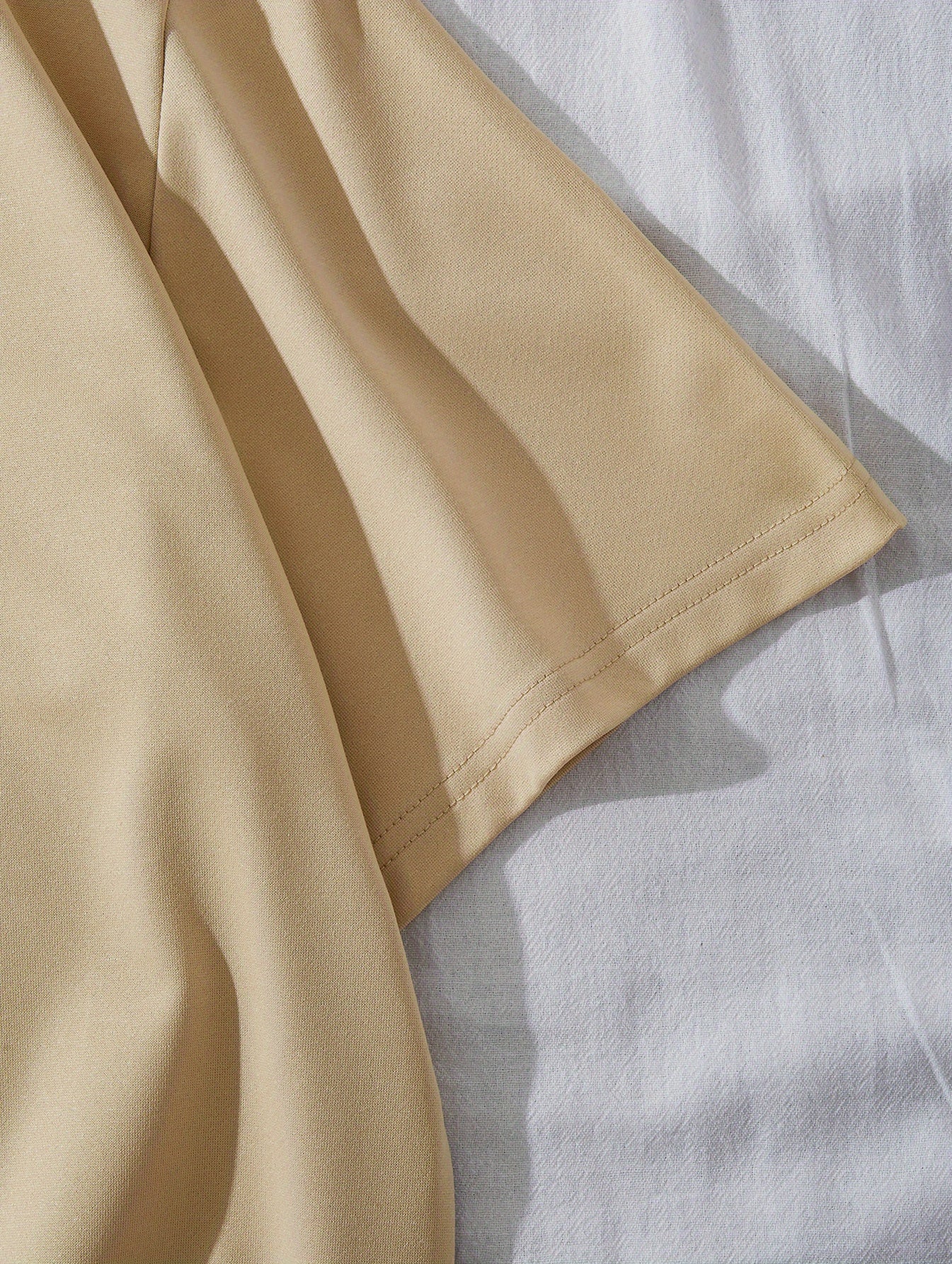 تيشيرت رجالي بأكمام قصيرة وطباعة تحفيزية "لا تستسلم أبدًا"