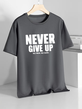 تيشيرت رجالي بأكمام قصيرة وطباعة تحفيزية "لا تستسلم أبدًا"