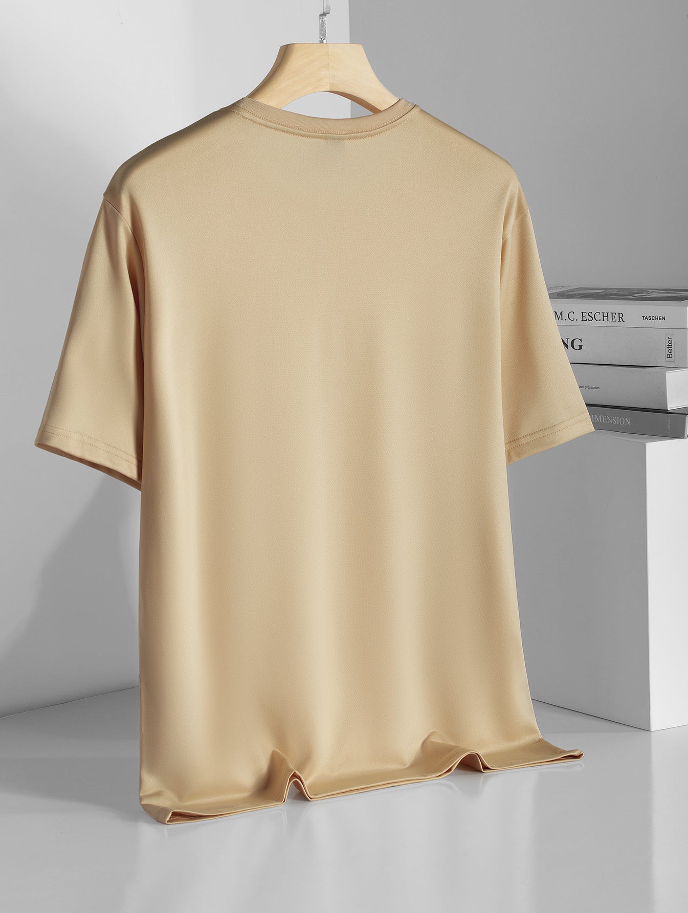 تيشيرت رجالي بأكمام قصيرة وطباعة تحفيزية "لا تستسلم أبدًا"