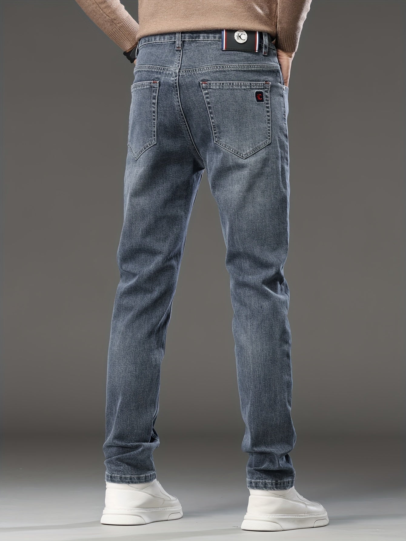 جينز رجالي بقصة ضيقة ومطاطية
