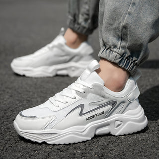 حذاء سنيكرز رجالي خفيف الوزن بتصميم كاجوال