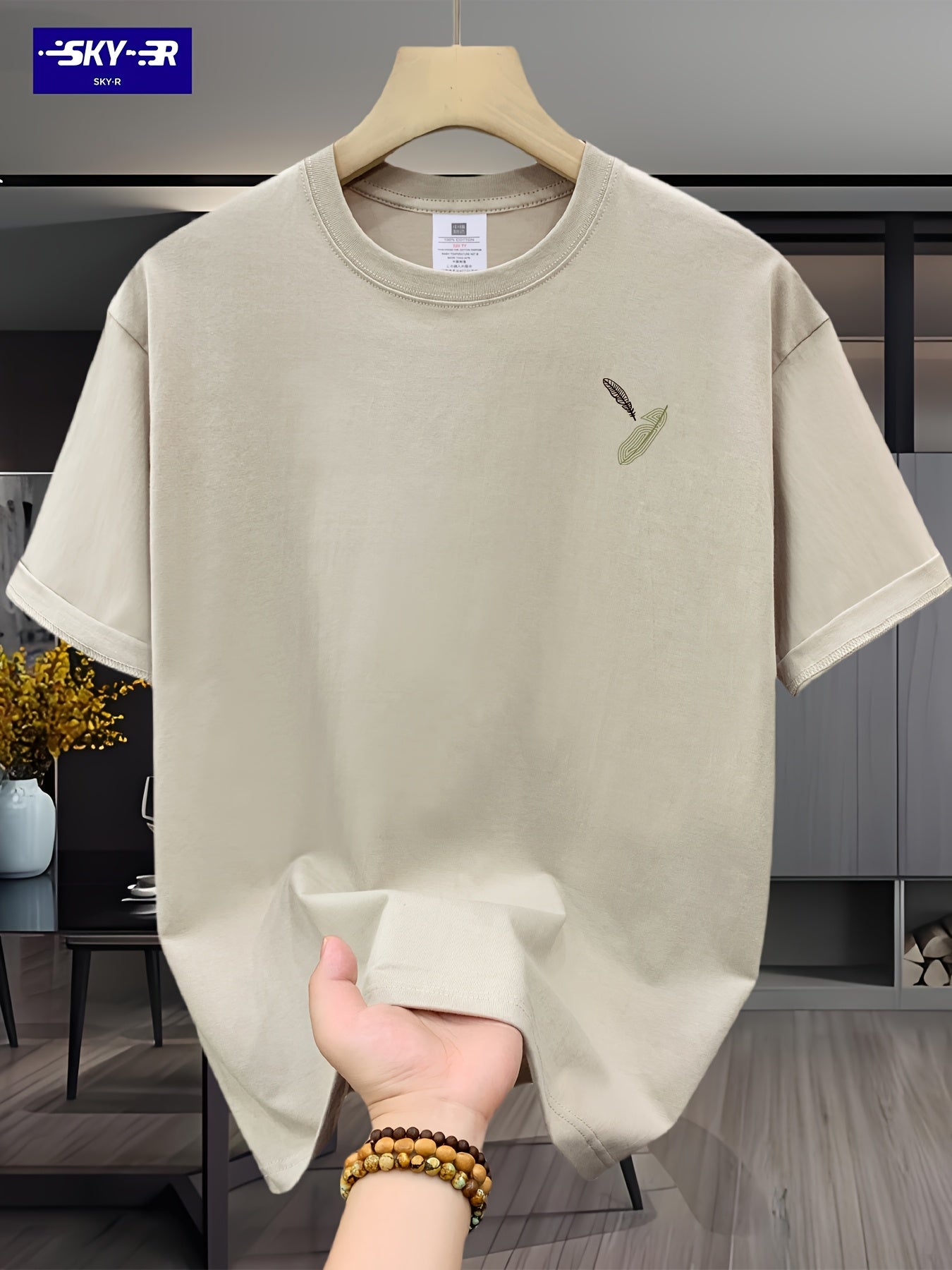 تي شيرت قطني عارض للرجال من SKY·R مع طباعة كرتونية