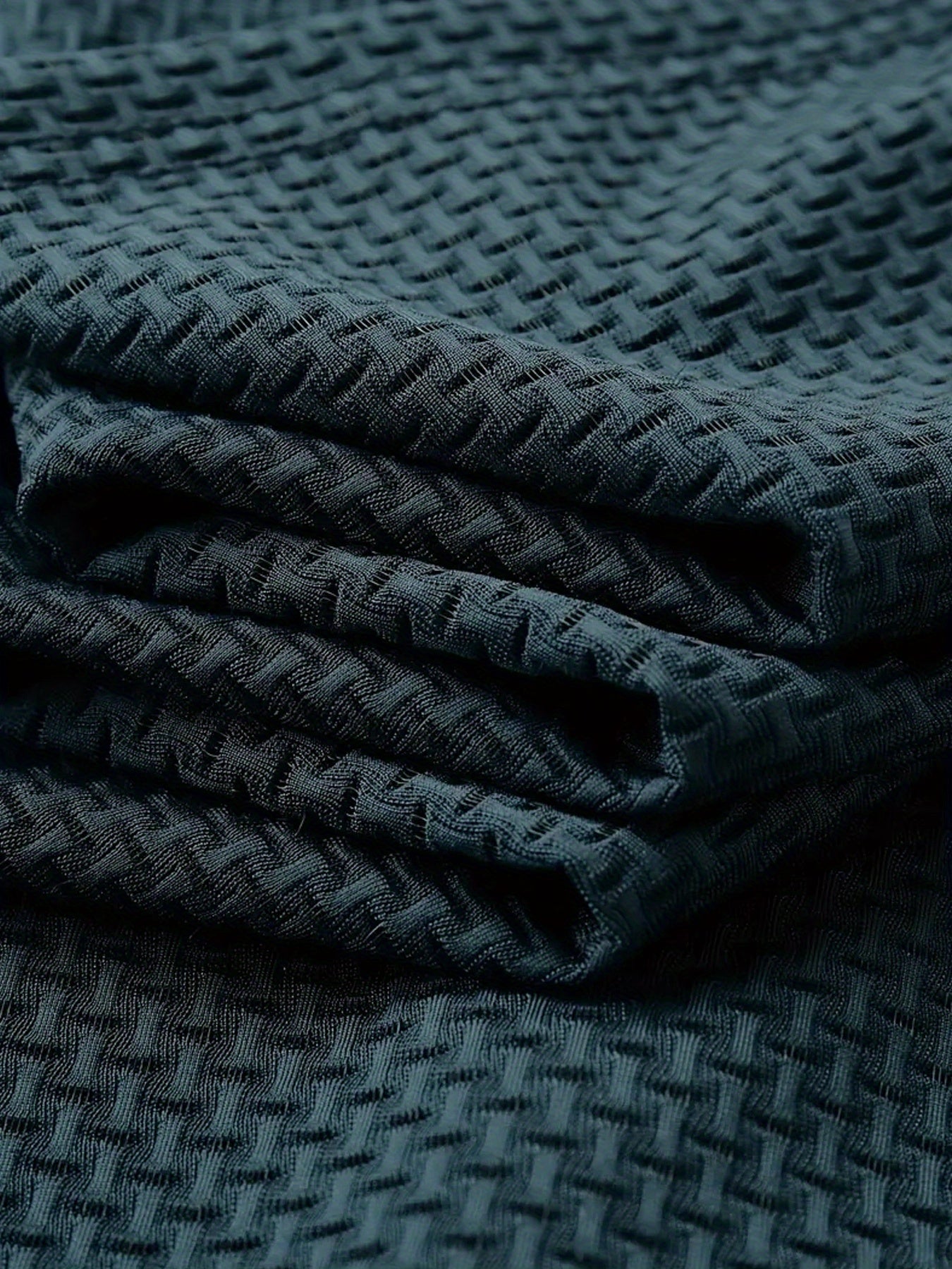 تيشيرت رجالي مريح من الشرق الأوسط