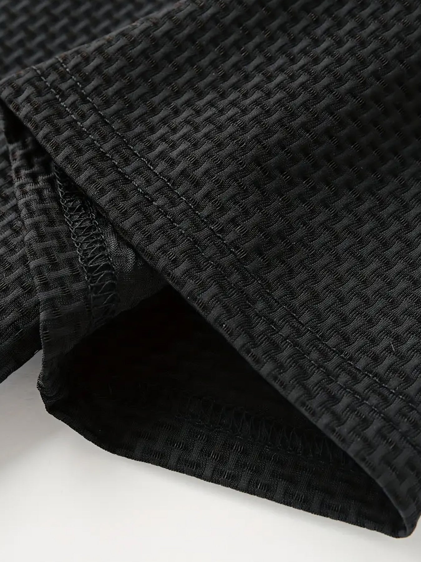 تيشيرت رجالي مريح من الشرق الأوسط