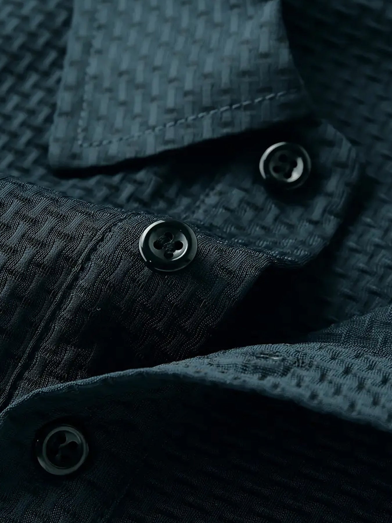 تيشيرت رجالي مريح من الشرق الأوسط