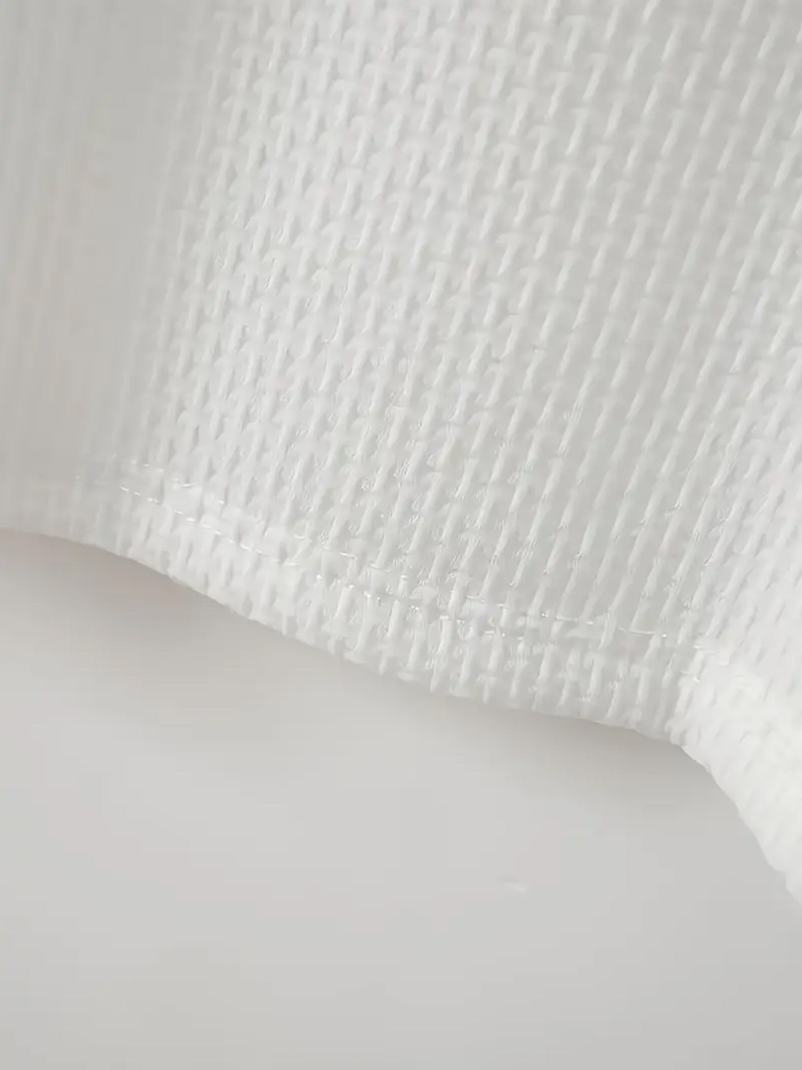 تيشيرت رجالي مريح من الشرق الأوسط