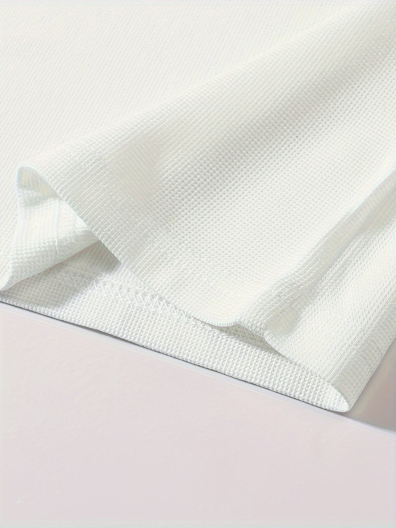 تي شيرت رجالي بأكمام طويلة ورقبة دائرية بقصة ضيقة مع نصف زر