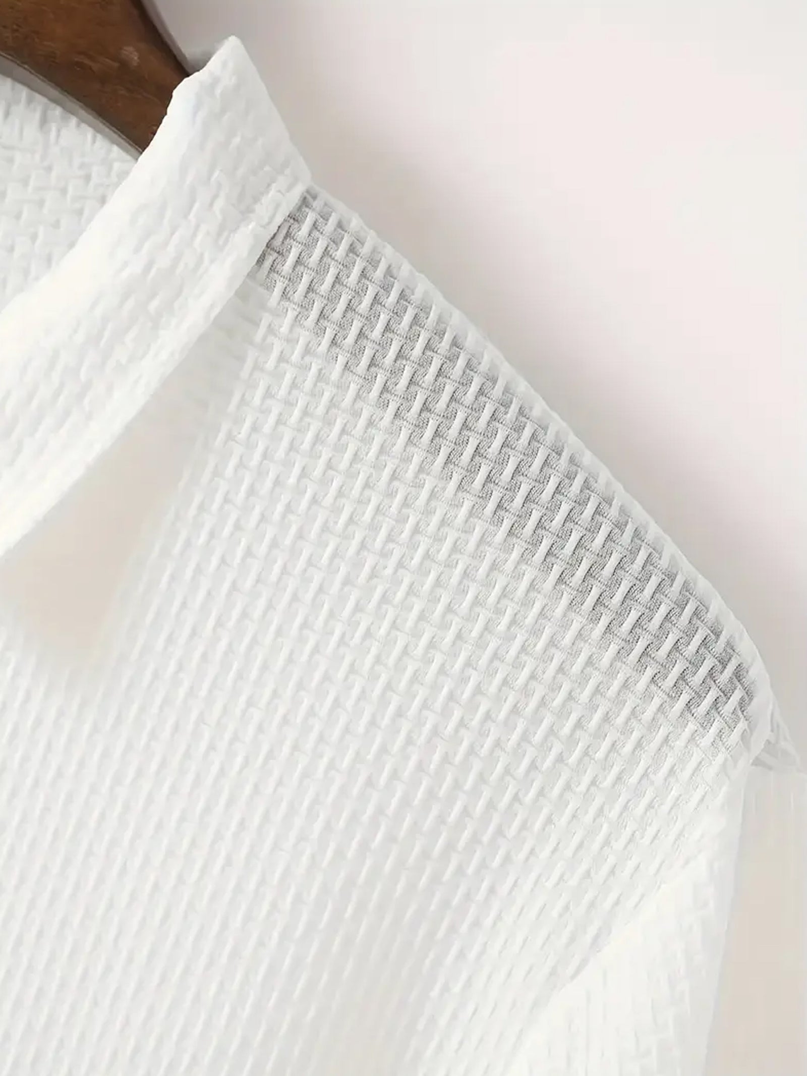 تيشيرت رجالي مريح من الشرق الأوسط