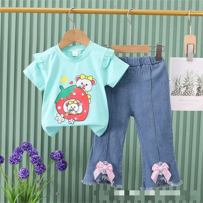 موضة 2025 صيف جديد cartoon print كاجوال ستايل أكمام قصيرة bow دينم pants children's two-piece بدلة