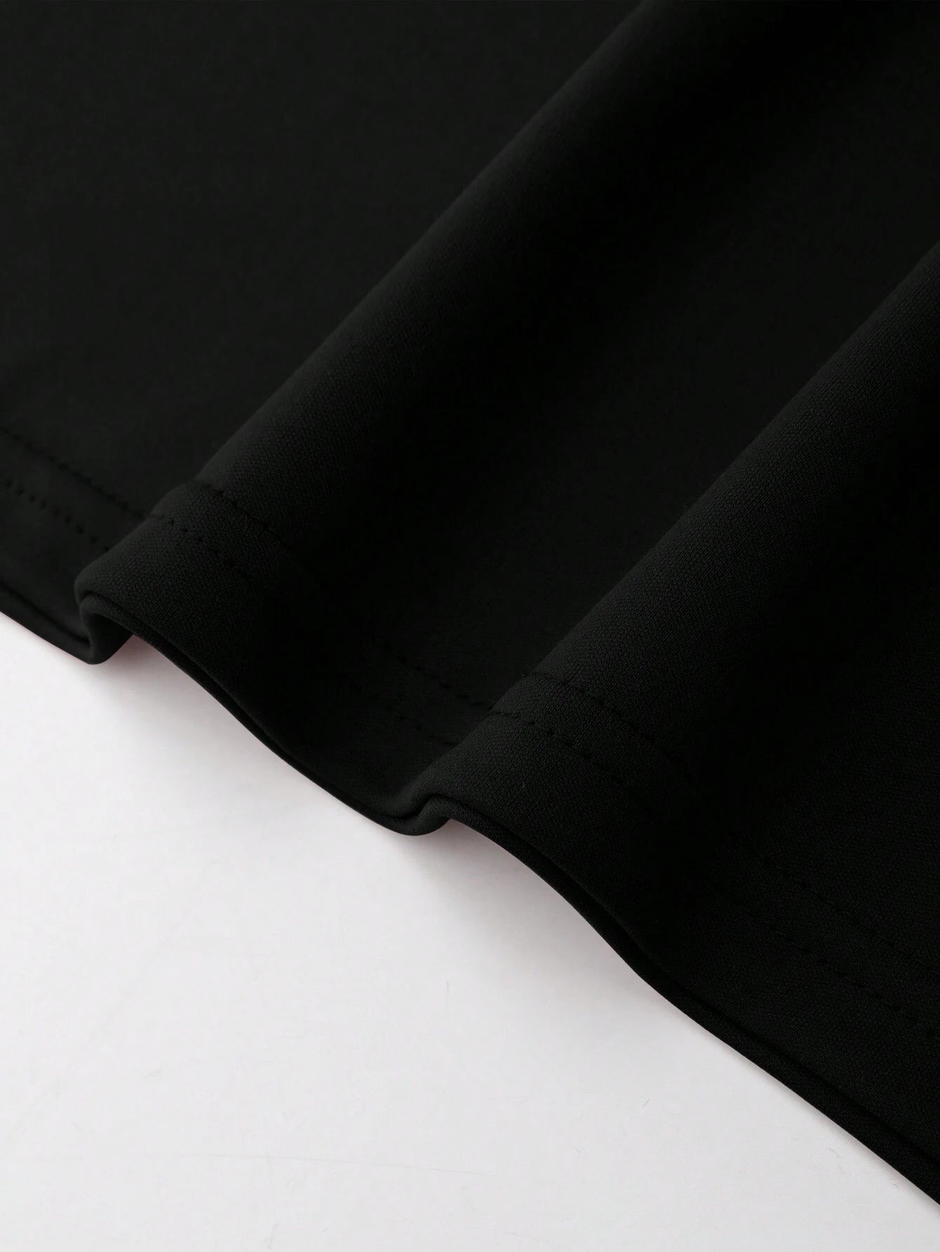 تي شيرت قطن بجرافيك شعار