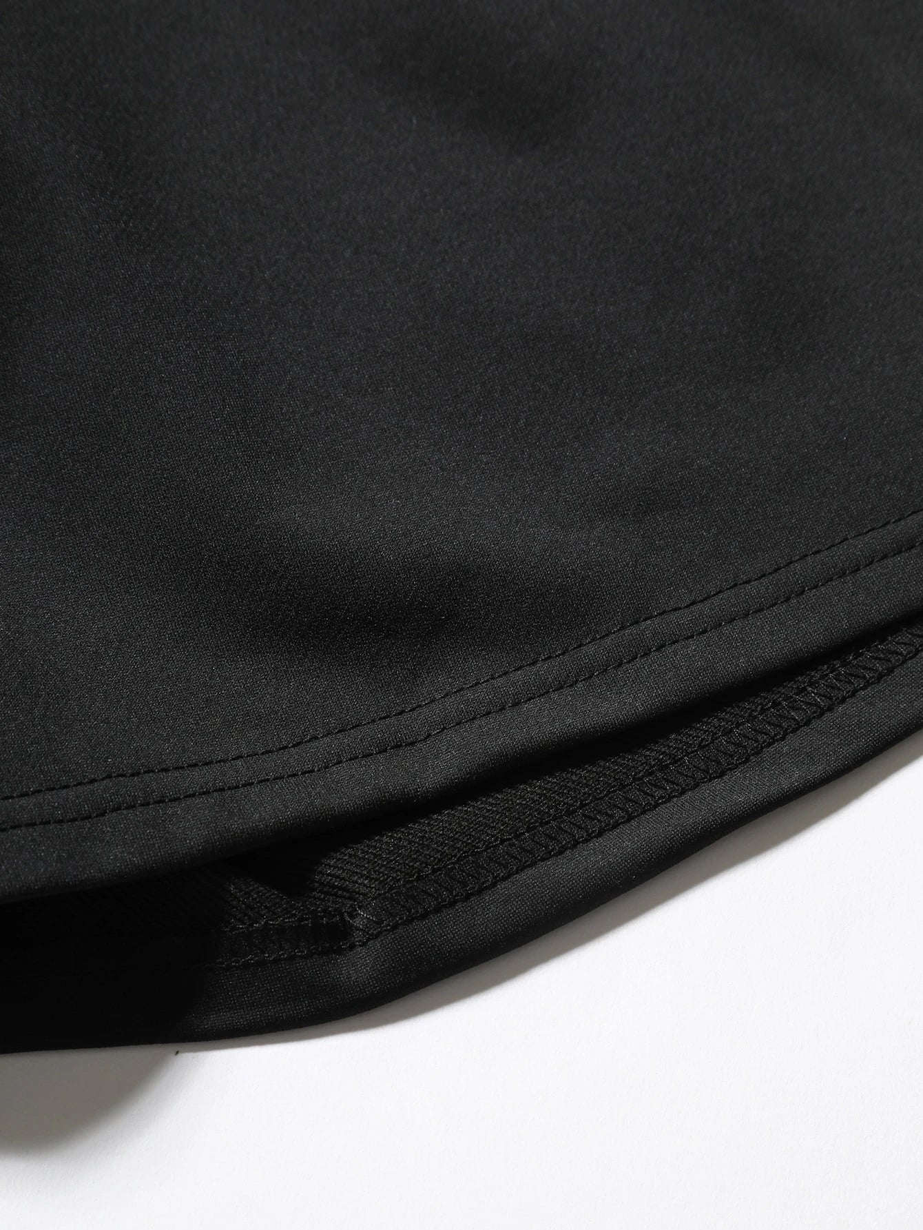 شورتات رجالية فضفاضة