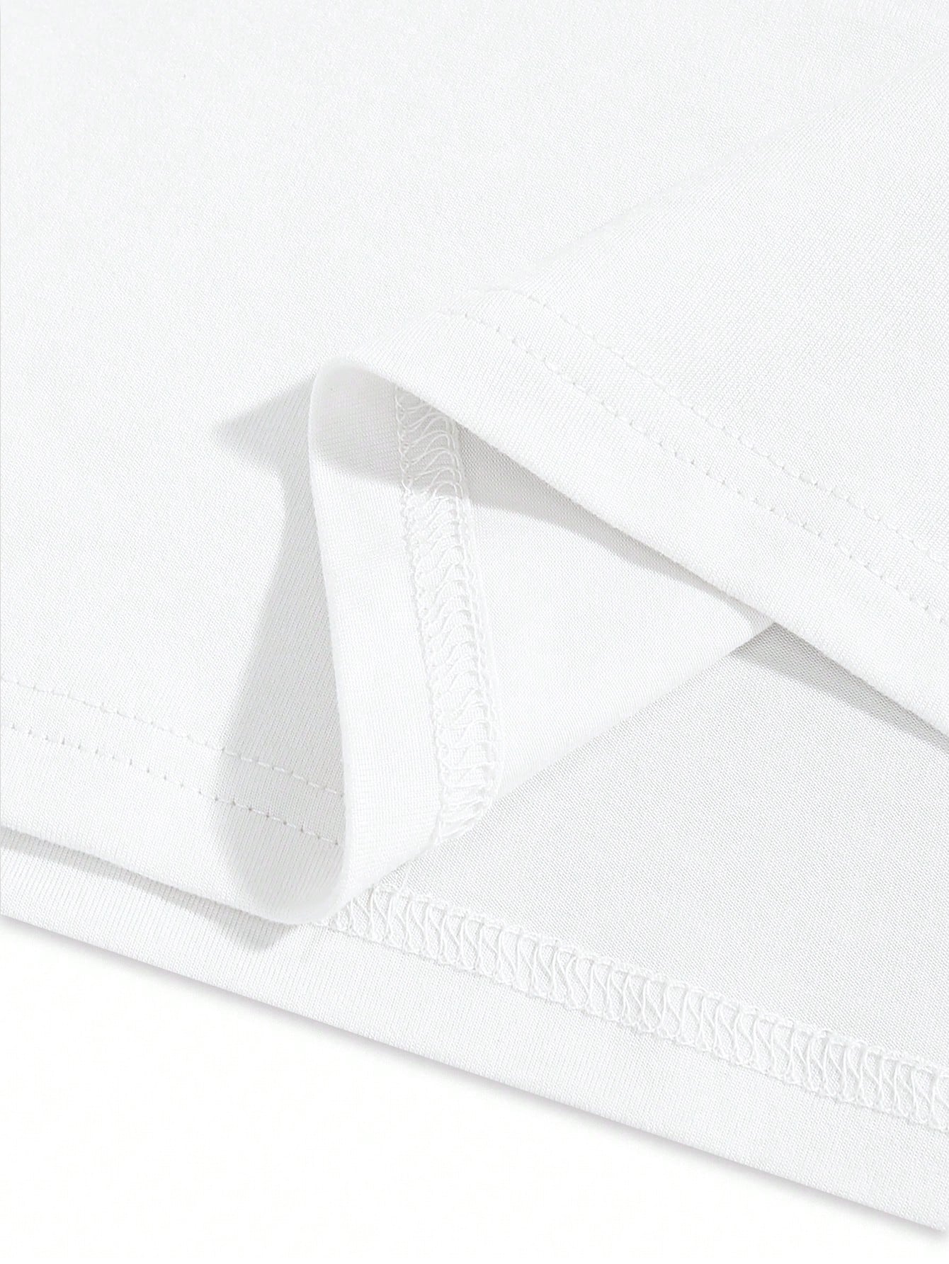 طقم تيشيرت وشورت مطبوع بطبعات للرجال