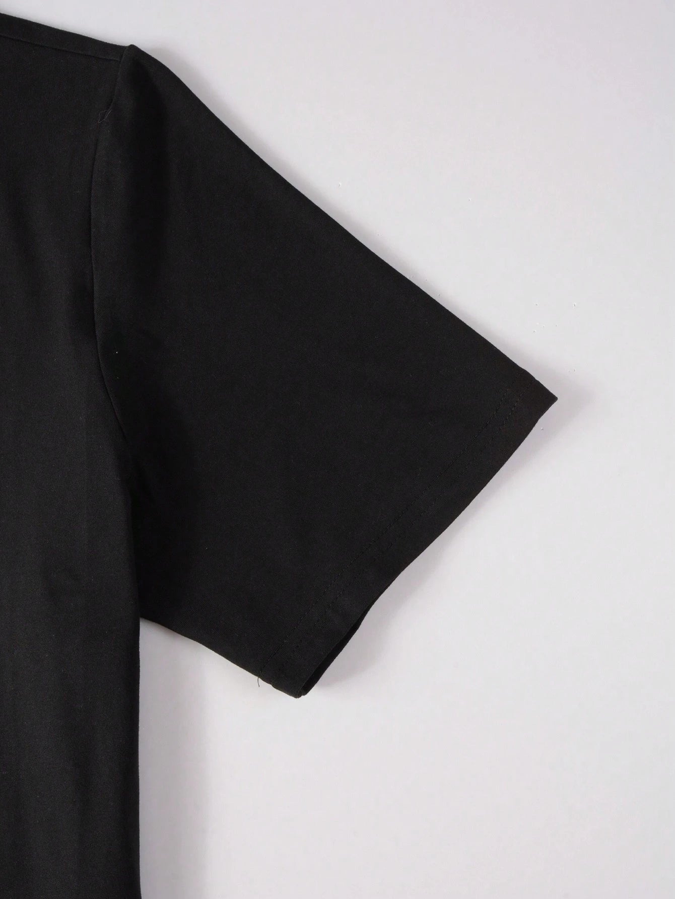 قميص مطبوع بطائرة أكمام قصيرة