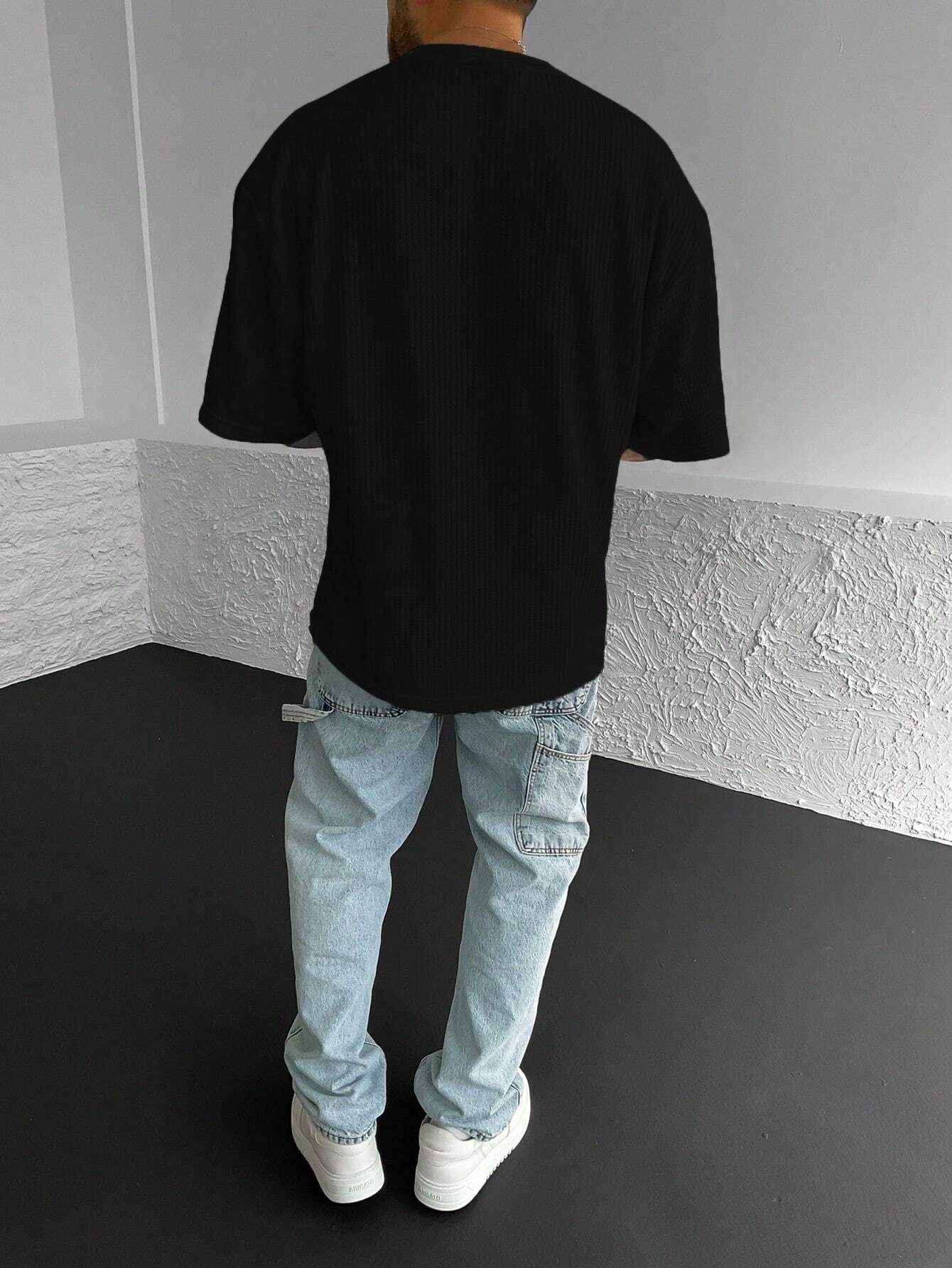 قميص رجالي قصير الأكمام