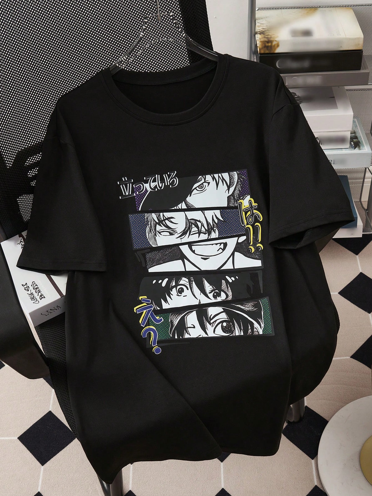 تي شيرت مطبوع برسم رجل وحرف ياباني