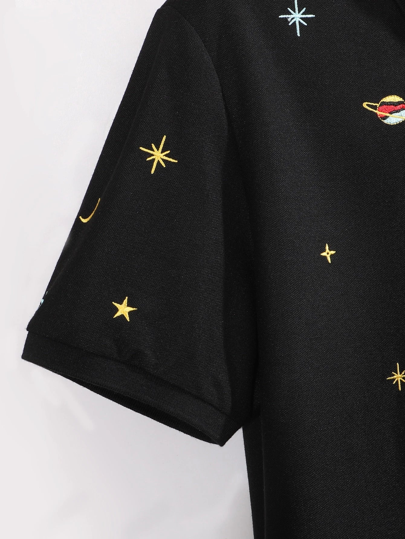 قميص بولو طرز به مجرة